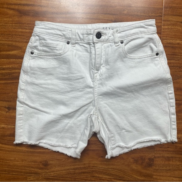 Style & Co. Pants - Style & Co Women's White High Waist Stretch Denim Shorts Size 6P Coastal Casual